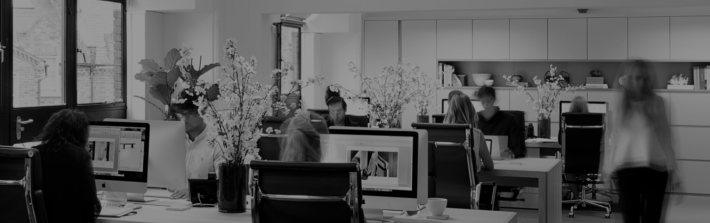 Laura-Hammett-Contact-Header